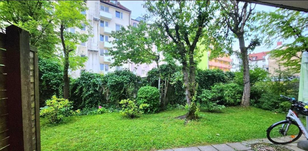 Apartment With Garden View Munich Exterior photo